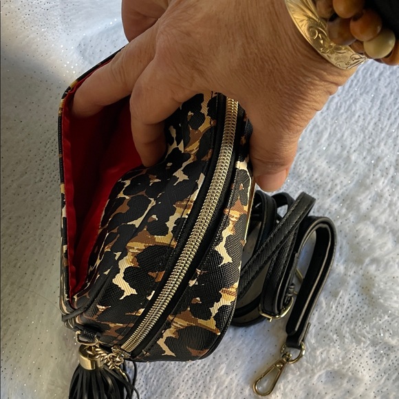 Victoria's Secret Animal Print Crossbody Bag EUC no Call outs - Picture 7 of 8